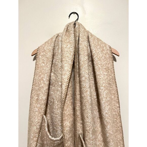 NWT Steve Madden Herringbone Oversized Blanket Pria Scarf Pockets - Picture 8 of 8